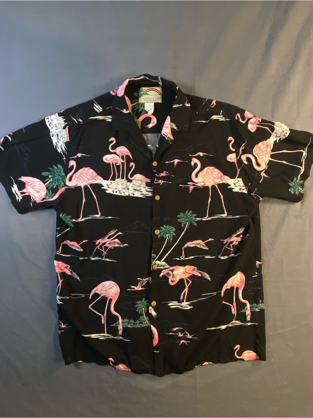 Vintage Men's Black Button-Down Shirt with Pink Flamingo Print size M